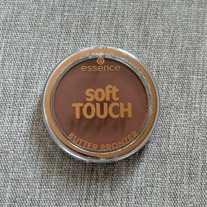 Essence Soft Touch Butter Bronzer- Creamy Almond Butter